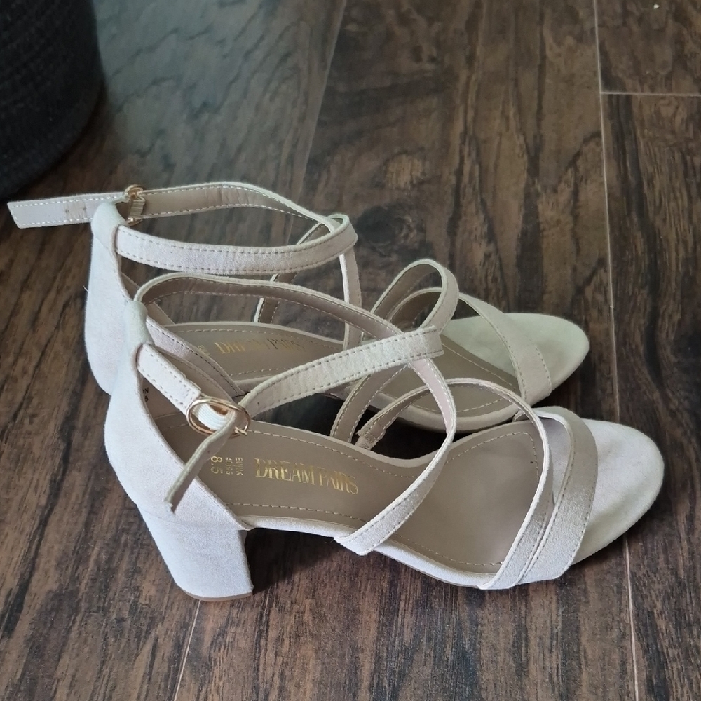 Dream Pairs Women's Beige Strappy Block Heels